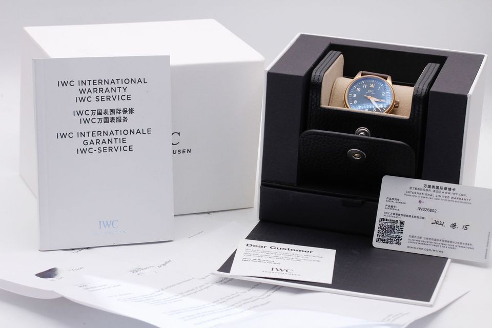 IWC Pilot's Spitfire IW326802 Image 5